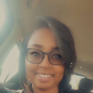 Meet your Posher, Jermica